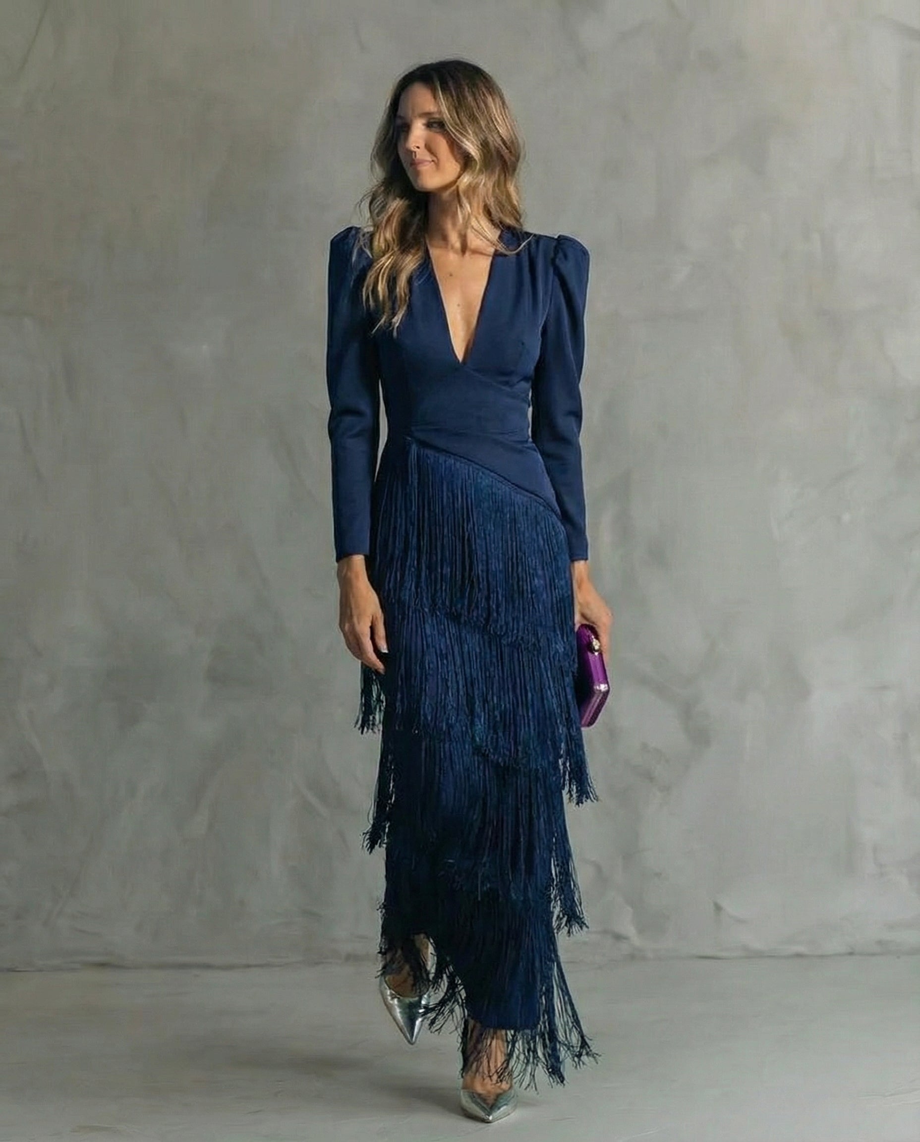 Chiara | Vestido elegante con mangas con flecos
